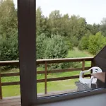 Aparthotel Island 2 3*