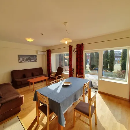 Island 2 Aparthotel 3*